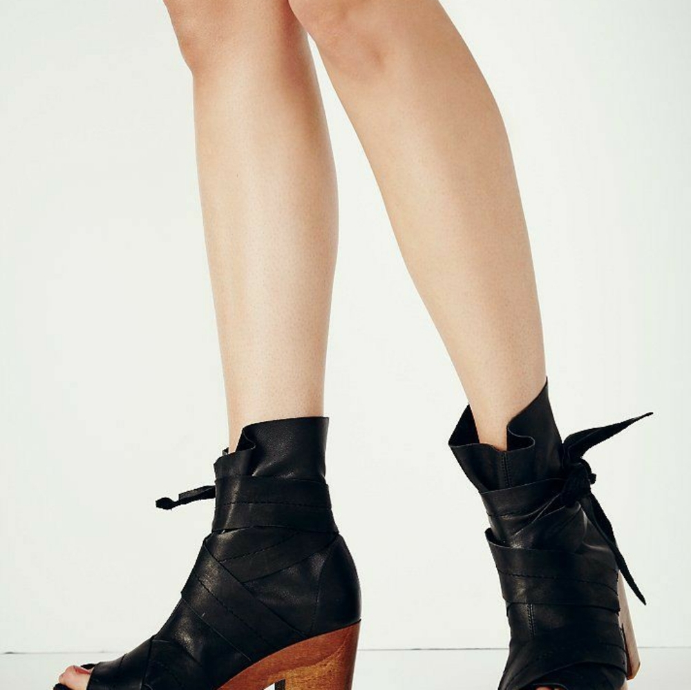 IN SEARCH OF SIZE 7.5 OR 8